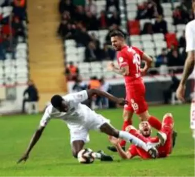 Ziraat Türkiye Kupası çeyrek final ilk maçı berabere bitti Ziraat Türkiye Kupası çeyrek final ilk maçı berabere bitti