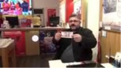 15 yıldır sakladığı kesim hatalı 1 YTL'si için 100 bin lira istiyor 15 yıldır sakladığı kesim hatalı 1 YTL'si için 100 bin lira istiyor