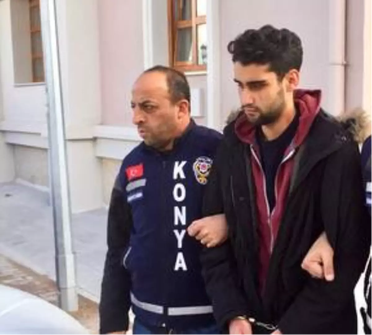 Darbedilen kadını kurtarmak isterken cinayet işledi