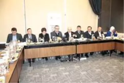 Diyarbakır'da Cumhurbaşkanlığı hükümet sistemi çalıştayı Diyarbakır'da Cumhurbaşkanlığı hükümet sistemi çalıştayı