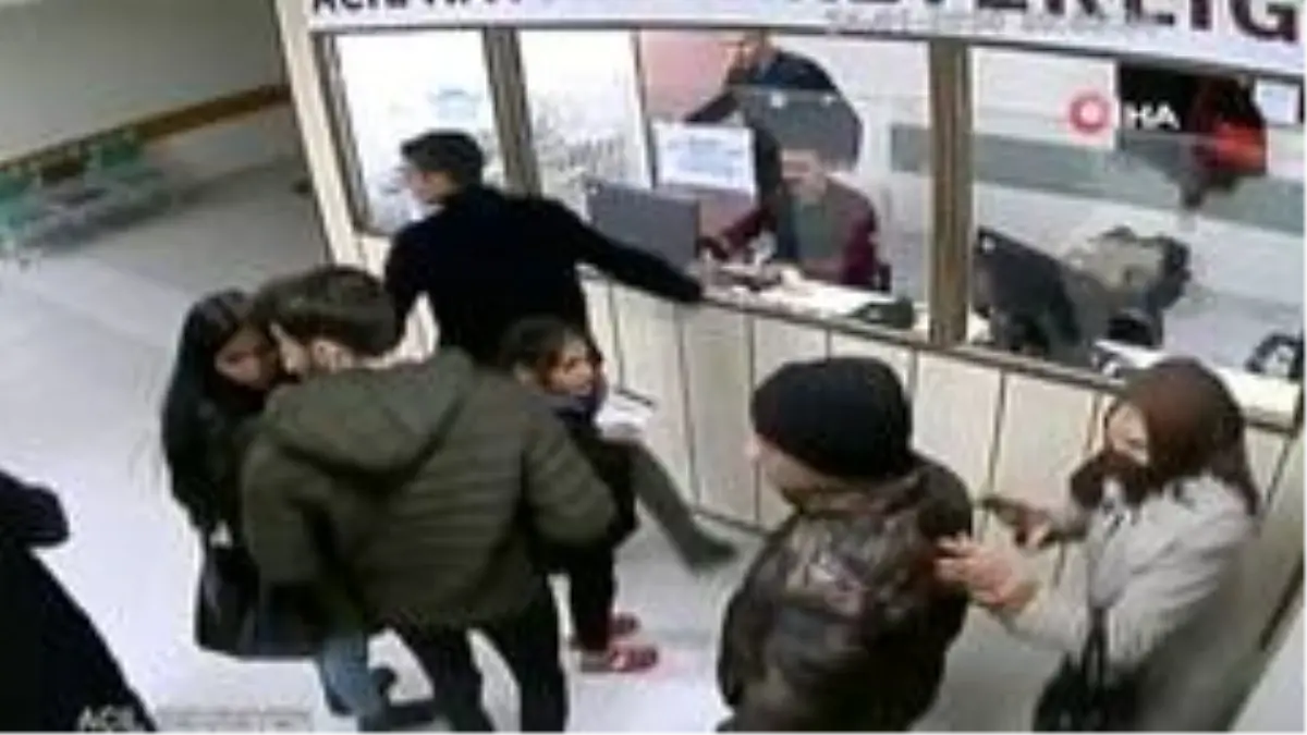 Elazığ depreminin şiddeti hastanedeki kameralara böyle yansıdı