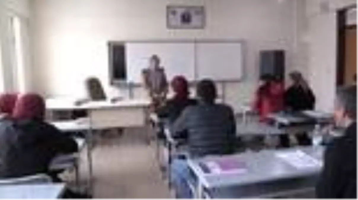 Kayınvalidesi ile konuşabilmek için Zazaca öğreniyor