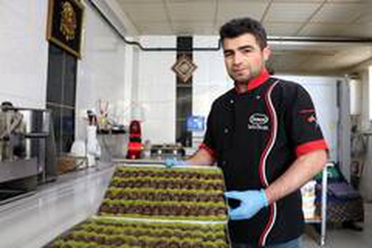 Mor baklava ile göbek derdine son
