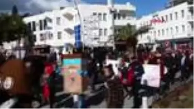 Muğla datça, 'badem çiçeği festivali' ile renklendi Muğla datça, 'badem çiçeği festivali' ile renklendi