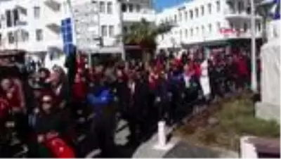 Muğla datça, 'badem çiçeği festivali' ile renklendi Muğla datça, 'badem çiçeği festivali' ile renklendi