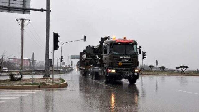 Suriye sınırına 200 araçlık askeri konvoy gönderildi