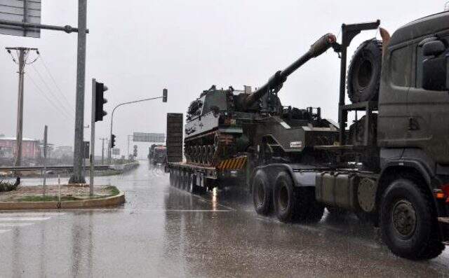 Suriye sınırına 200 araçlık askeri konvoy gönderildi