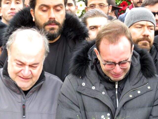 Uçak kazasında hayatını kaybeden Alev Gençoğlu'nun, biletini erken saate aldırdığı ortaya çıktı