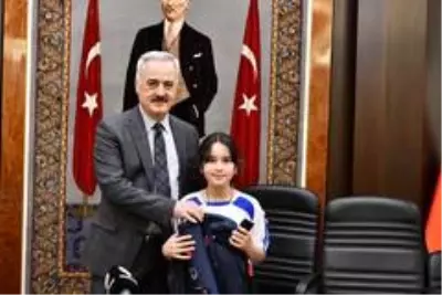 Vali Seymenoğlu, şampiyonlarla bir araya geldi