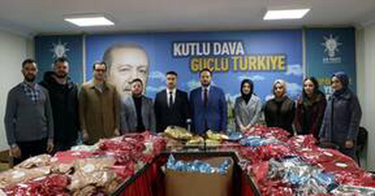 AK Parti Kocaeli Gençlik Kolları, depremzede çocukların yüzünü güldürecek