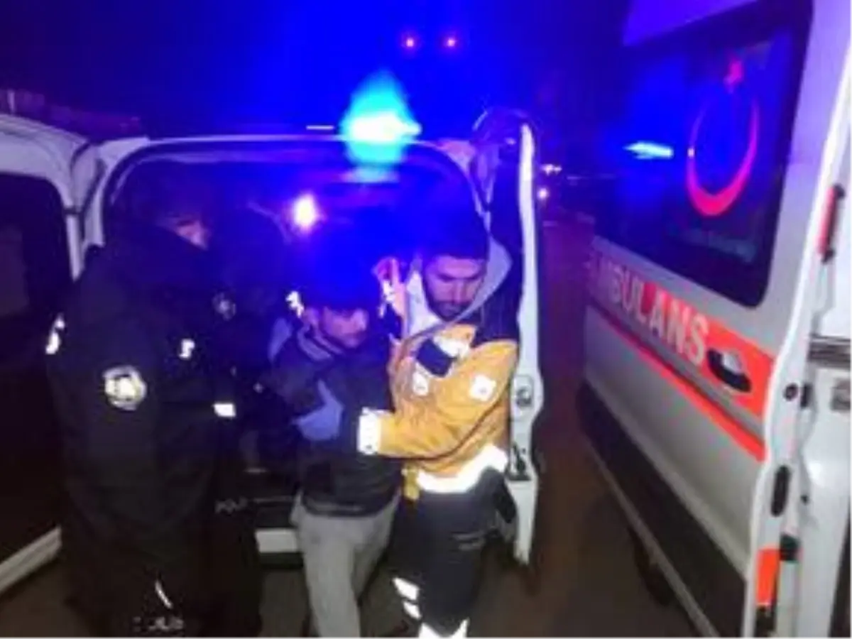 'Dur' ihtarına uymayan alkollü sürücü polis aracına çarptı