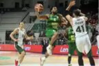Frutti Extra Bursaspor - OGM Ormanspor: 90-88 Frutti Extra Bursaspor - OGM Ormanspor: 90-88