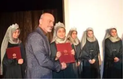 Gemlikli hafızlar icâzetlerini aldı Gemlikli hafızlar icâzetlerini aldı