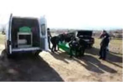 Otomobilinin yanında bıçaklanarak öldürülmüş bulundu