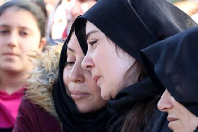 Uçak kazasında hayatını kaybeden Songül Bozkurt'un cenazesinde gözyaşları sel oldu