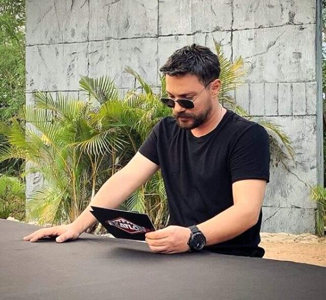 YouTuber Oğuzhan Uğur, Survivor'da sunuculuk yapacak