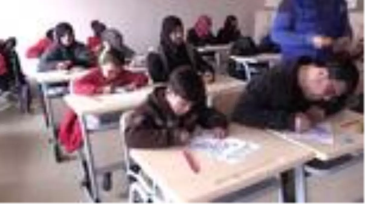 Engelli Suriyeliler bu merkezde hayata kazandırılıyor