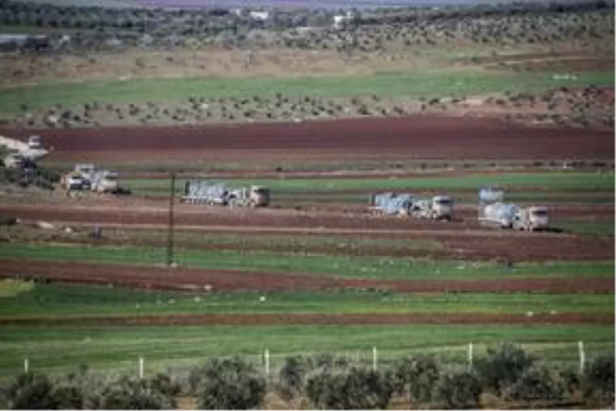 İdlib'deki gözlem noktalarına komando ve zırhlı araç sevkiyatı