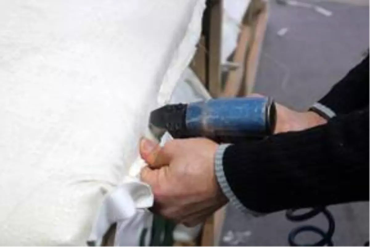 İnegöllü mobilyacılar 'kalifiye eleman bulamamaktan' dertli