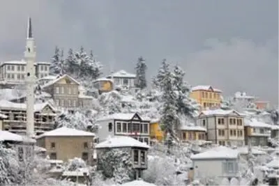 Karadeniz'de kar yağışı etkili oluyor Karadeniz'de kar yağışı etkili oluyor