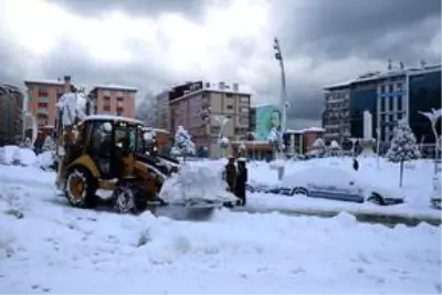 Karadeniz'de kar yağışı etkili oluyor Karadeniz'de kar yağışı etkili oluyor