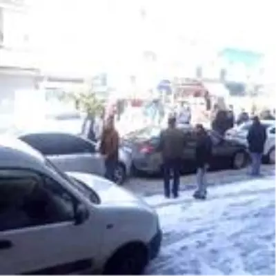 Mardin'de zincirleme kaza; 8 araç çarpıştı