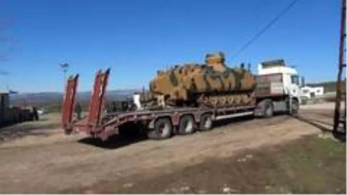 Sınıra ZBT ve zırhlı iş makinesi sevkiyatı