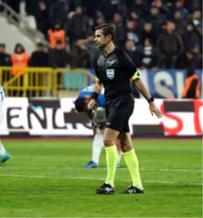 Süper Lig: Kasımpaşa: 0 - Galatasaray: 3 (İlk yarı) Süper Lig: Kasımpaşa: 0 - Galatasaray: 3 (İlk yarı)