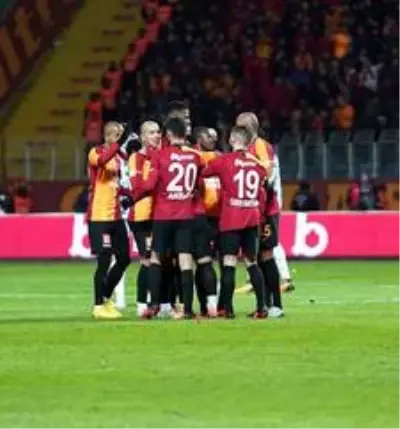 Süper Lig: Kasımpaşa: 0 - Galatasaray: 3 (İlk yarı) Süper Lig: Kasımpaşa: 0 - Galatasaray: 3 (İlk yarı)