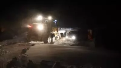 Tendürek Dağı eteğindeki 78 yaşındaki hasta için seferber oldular