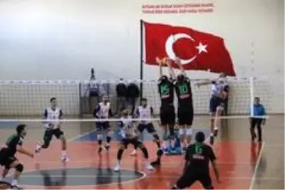 TVF Erkekler 1. Lig: Solhanspor: 0 - Haliliye Bld: 3 TVF Erkekler 1. Lig: Solhanspor: 0 - Haliliye Bld: 3