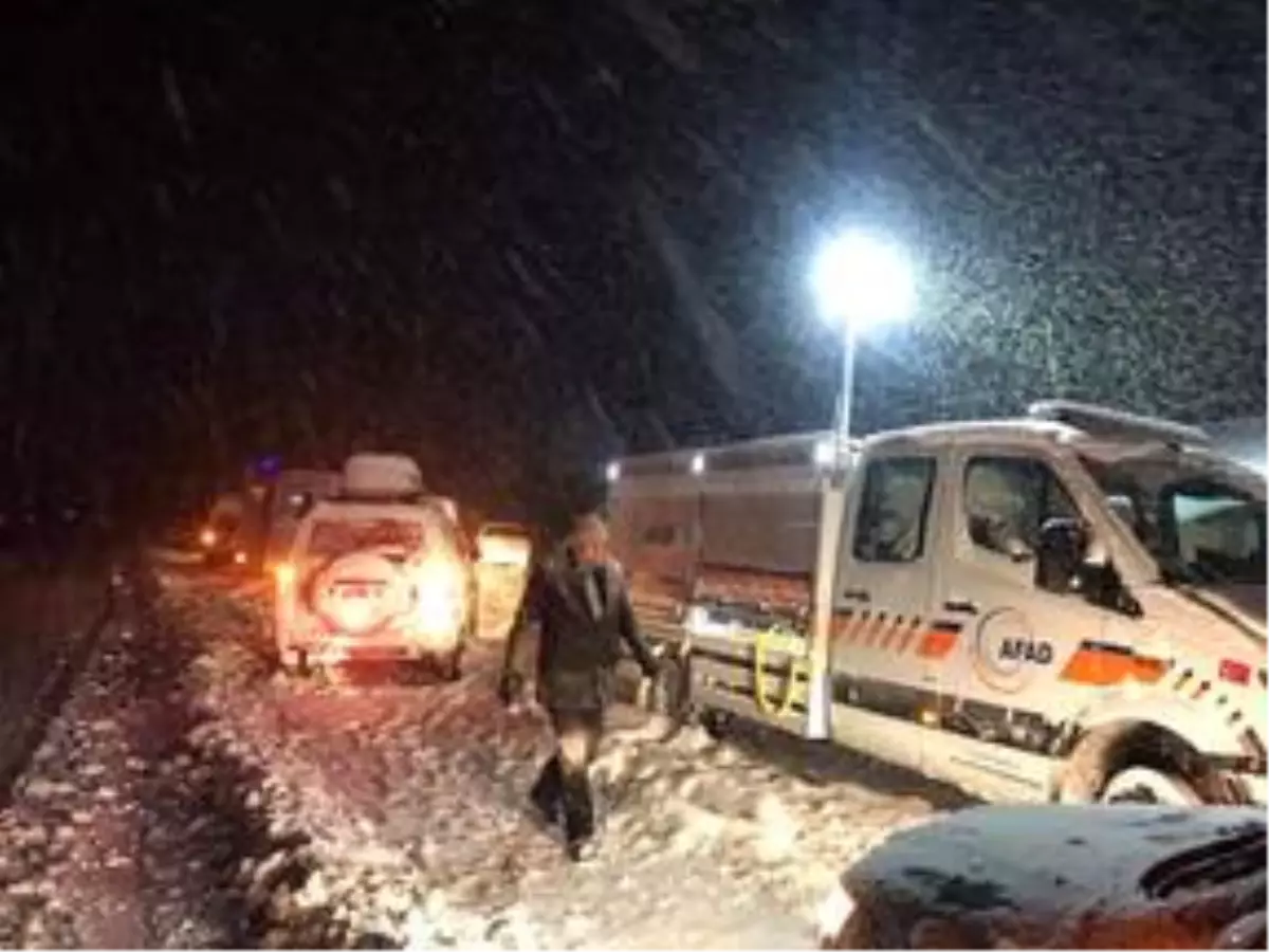 Van'da donma tehlikesi geçiren düzensiz göçmenler yakalandı