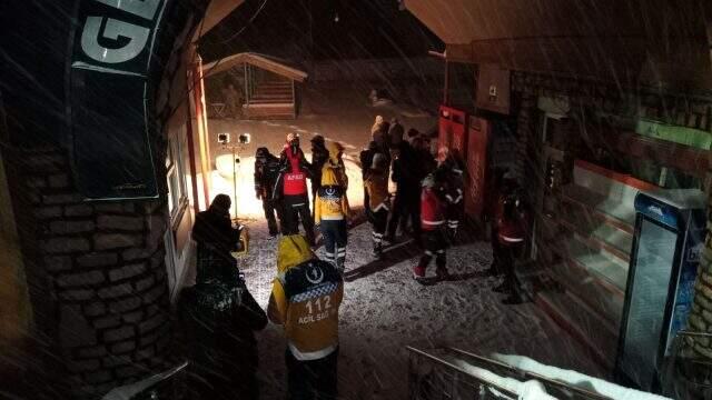 Van Gölü kıyısında donma tehlikesi geçiren göçmenler hastaneye kaldırıldı