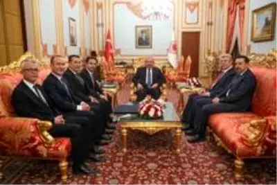 Yeni Bir Hayat Yeni Bir Nefes Derneği'nden Meclis Başkanı Şentop'a ziyaret Yeni Bir Hayat Yeni Bir Nefes Derneği'nden Meclis Başkanı Şentop'a ziyaret