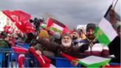 Yeniden Refah Partisi 'Seninleyiz Kudüs' mitingi düzenledi Yeniden Refah Partisi 'Seninleyiz Kudüs' mitingi düzenledi