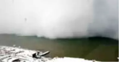 Artvin’de tüyler ürperten görüntü! Deniz üzerinden gelen kar fırtınası kamerada