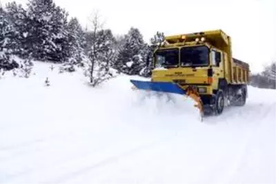 Bolu, Karabük, Sakarya ve Zonguldak'ta 94 köy yolu ulaşıma kapalı Bolu, Karabük, Sakarya ve Zonguldak'ta 94 köy yolu ulaşıma kapalı