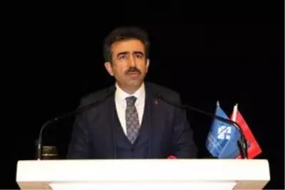 Diyarbakır'da üniversiteye hazırlanan öğrenciler için konferans