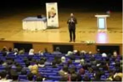 Diyarbakır'da, üniversiteye hazırlık öğrencilerine seminer