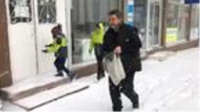 Doğu buz kesti: Göle -40'ı gördü Doğu buz kesti: Göle -40'ı gördü