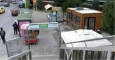 Merter'de İBB ile Güngören Belediyesi'ni karşı karşıya getiren büfe kaldırıldı