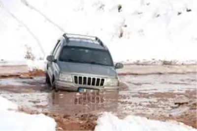 Karın tadını Off-road yaparak çıkardılar Karın tadını Off-road yaparak çıkardılar