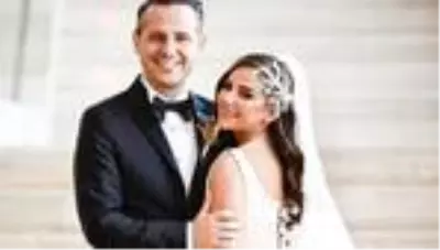 Ünlü şarkıcı Merve Özbey, Kenan Koçak ile evlendi Ünlü şarkıcı Merve Özbey, Kenan Koçak ile evlendi