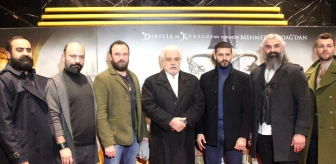 Beyoğlu'na özel 'Türkler Geliyor: Adaletin Kılıcı' filmi gösterimine yoğun ilgi