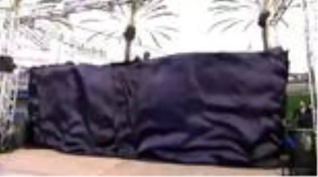 David Beckham'ın Heykeli Dikildi