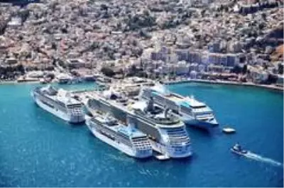 Dev yolcu gemileri Akdeniz'e yöneldi