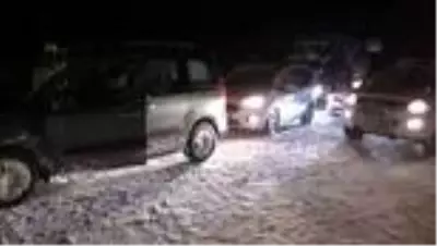 Gümüşhane-Trabzon kara yolu Zigana Dağı mevkisinde çığ düştü (4)