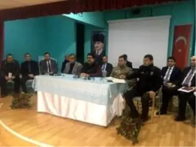 Hekimhan'da muhtarlarla toplantı düzenlendi Hekimhan'da muhtarlarla toplantı düzenlendi
