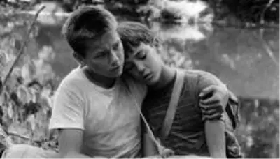 Oyuncu Joaquin Phoenix'in Oscar konuşmasında atıfta bulunduğu ağabeyi River Phoenix nasıl hayatını... Oyuncu Joaquin Phoenix'in Oscar konuşmasında atıfta bulunduğu ağabeyi River Phoenix nasıl hayatını...