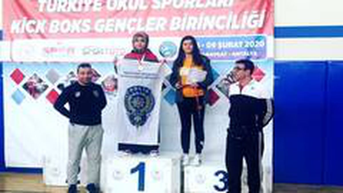 Kırıkkaleli sporcu Kick Boks'da Türkiye şampiyonu oldu